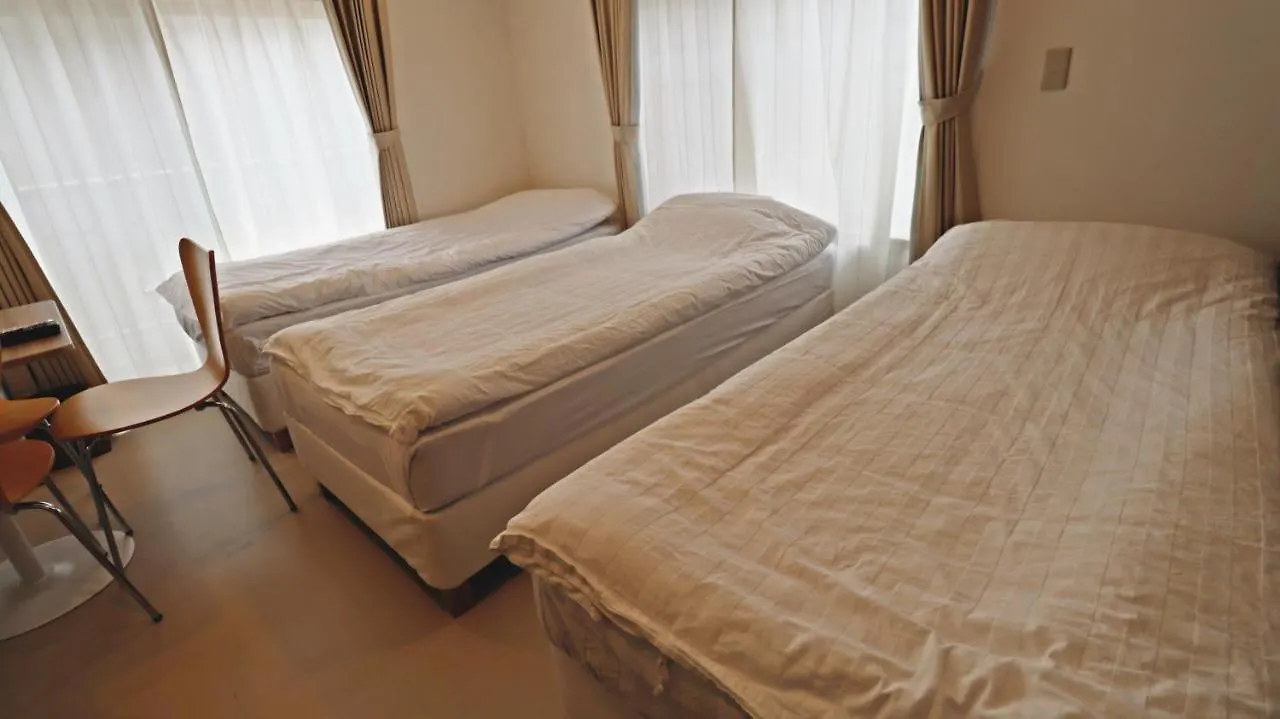 Tokyo Paradise Hotel