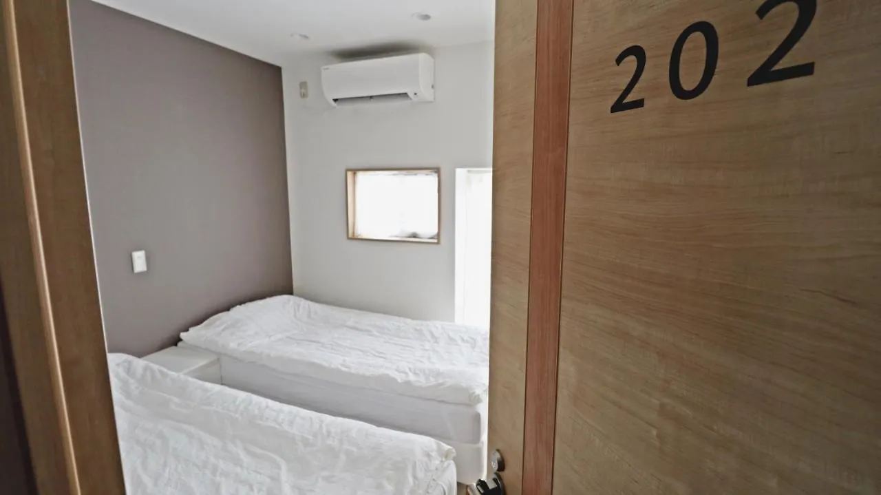 Tokyo Paradise Hotel